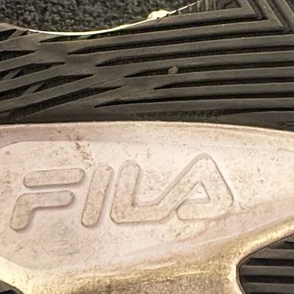 Fila Ray Tracer Apex sneakers. Fila Multicolor Athletic Shoes Size 10 - Picture 6 of 8